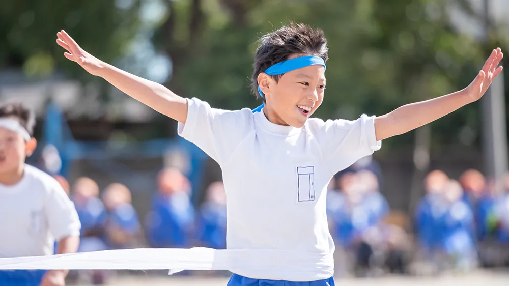運動会 リレーの少年